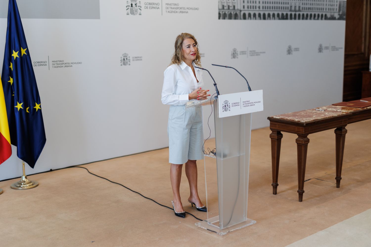 El Gobierno apunta a Cabify por sus anuncios