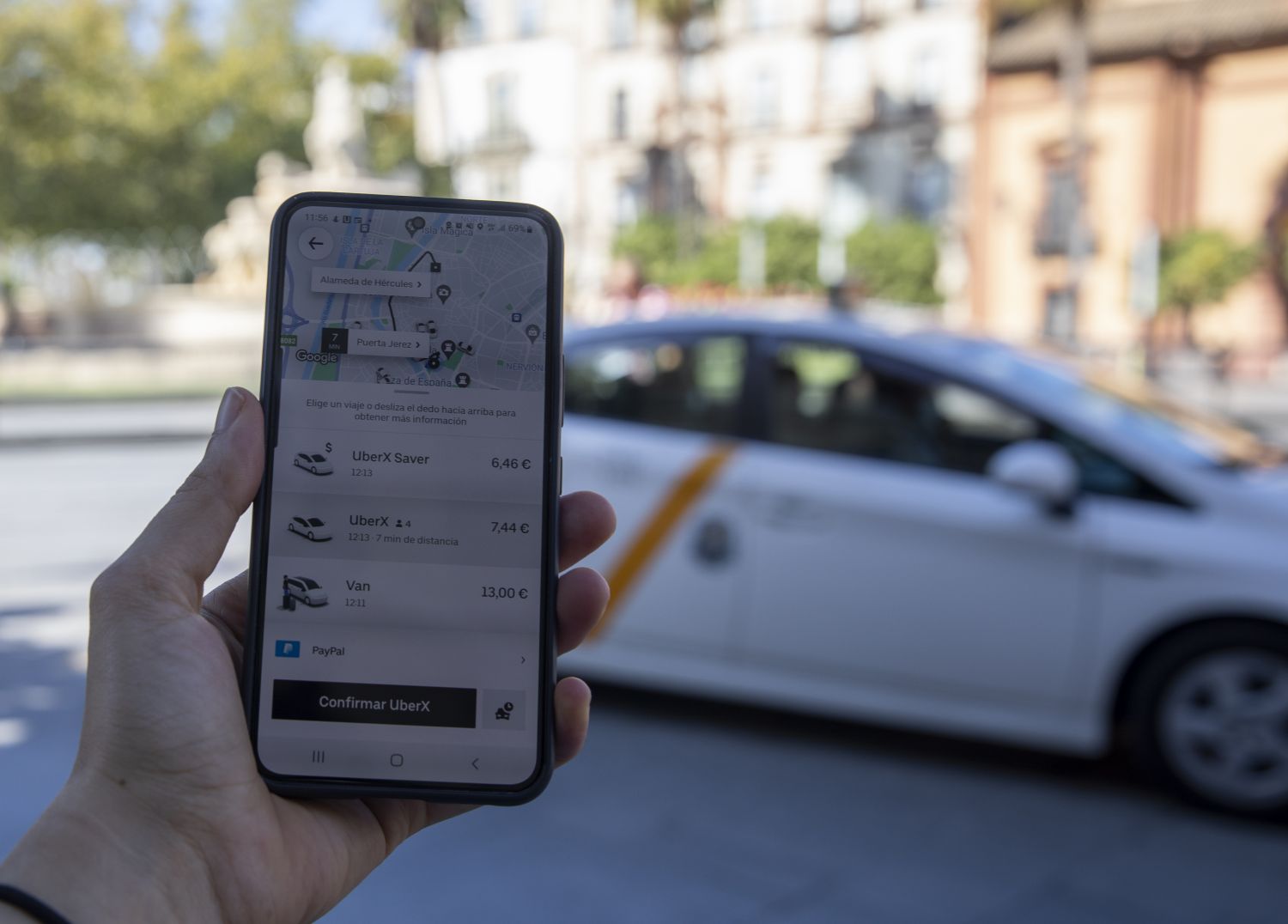 Uber, Cabify y Bolt son más caros que un taxi en hora punta