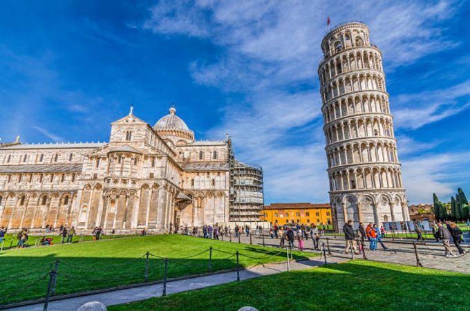 Pisa, la torre inclinada