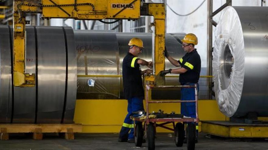 Las industrias europeas del aluminio y el acero ven insuficientes las medidas energéticas de Bruselas