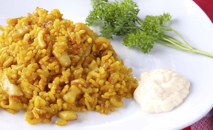 Este arroz con alioli está mucho más rico que ‘a la cubana’