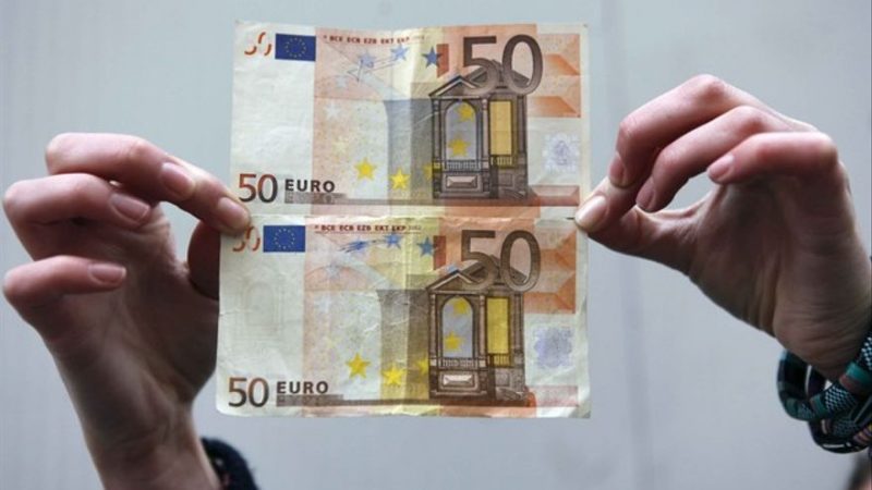 Cómo identificar un billete falso y qué hacer si te lo cuelan 1 Merca2.es billetes Merca2.es