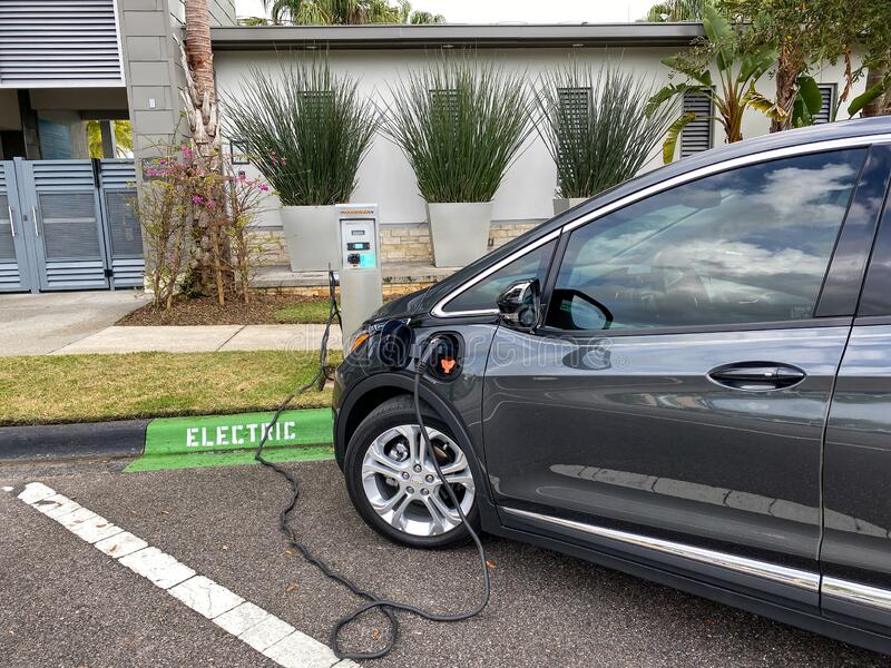 Bolt presenta su estación de carga eléctrica durante la Semana Europea de la Movilidad