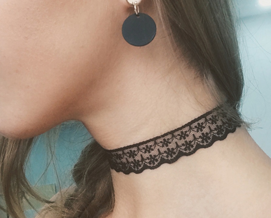 choker de encaje