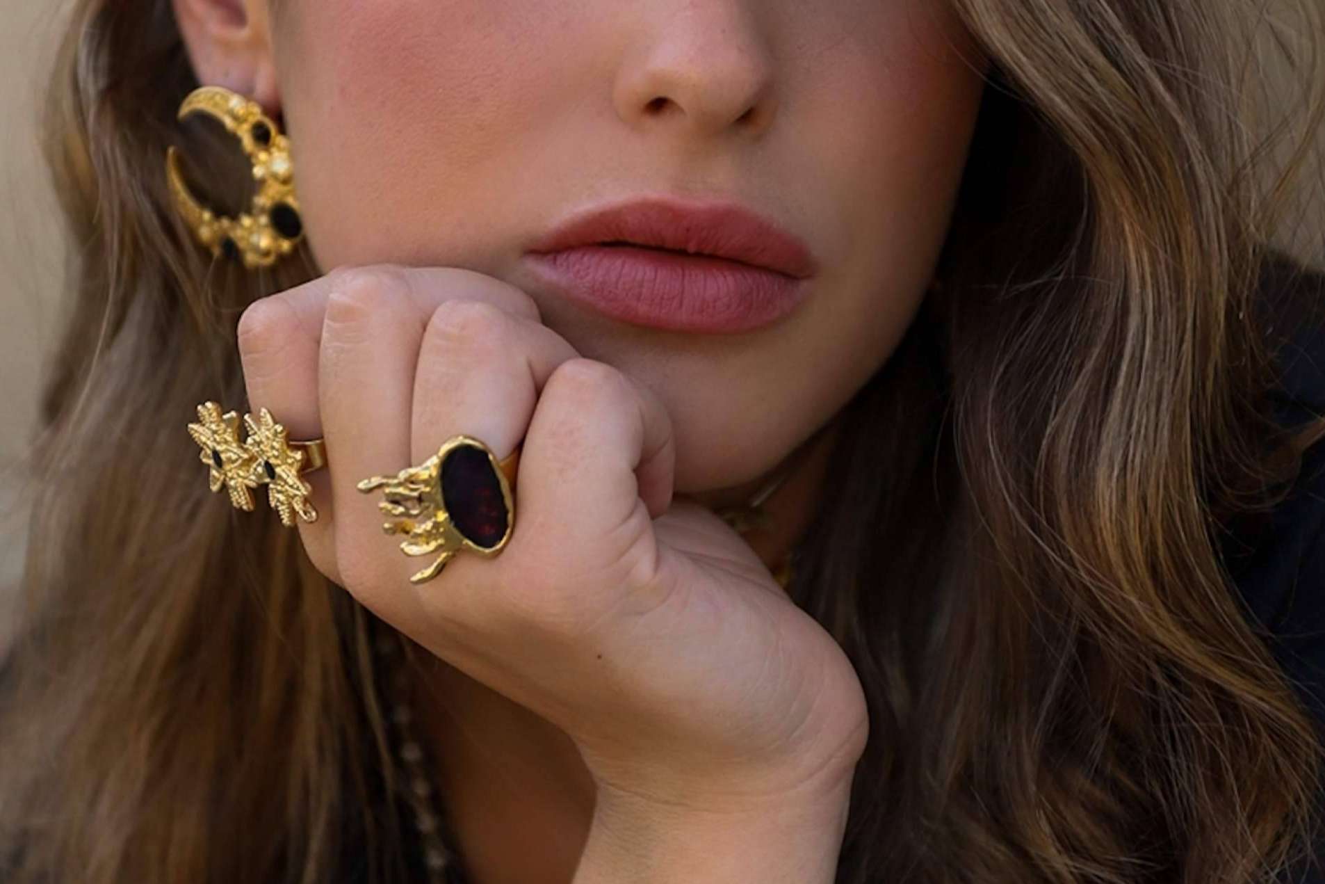 Un variado catálogo de anillos que destaca por su distinción, elegancia y por no necesitar talla, en Trepillé