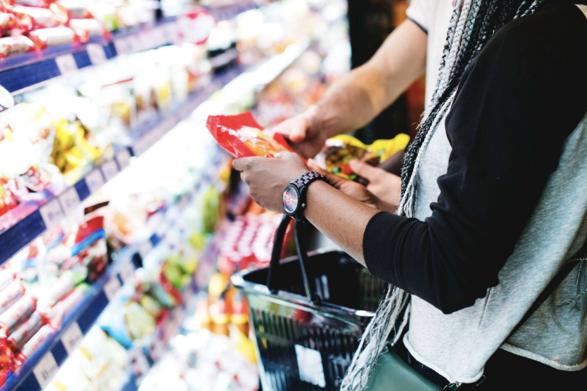 ¿Por qué después de la pandemia los españoles pasan 7 minutos más en el supermercado?