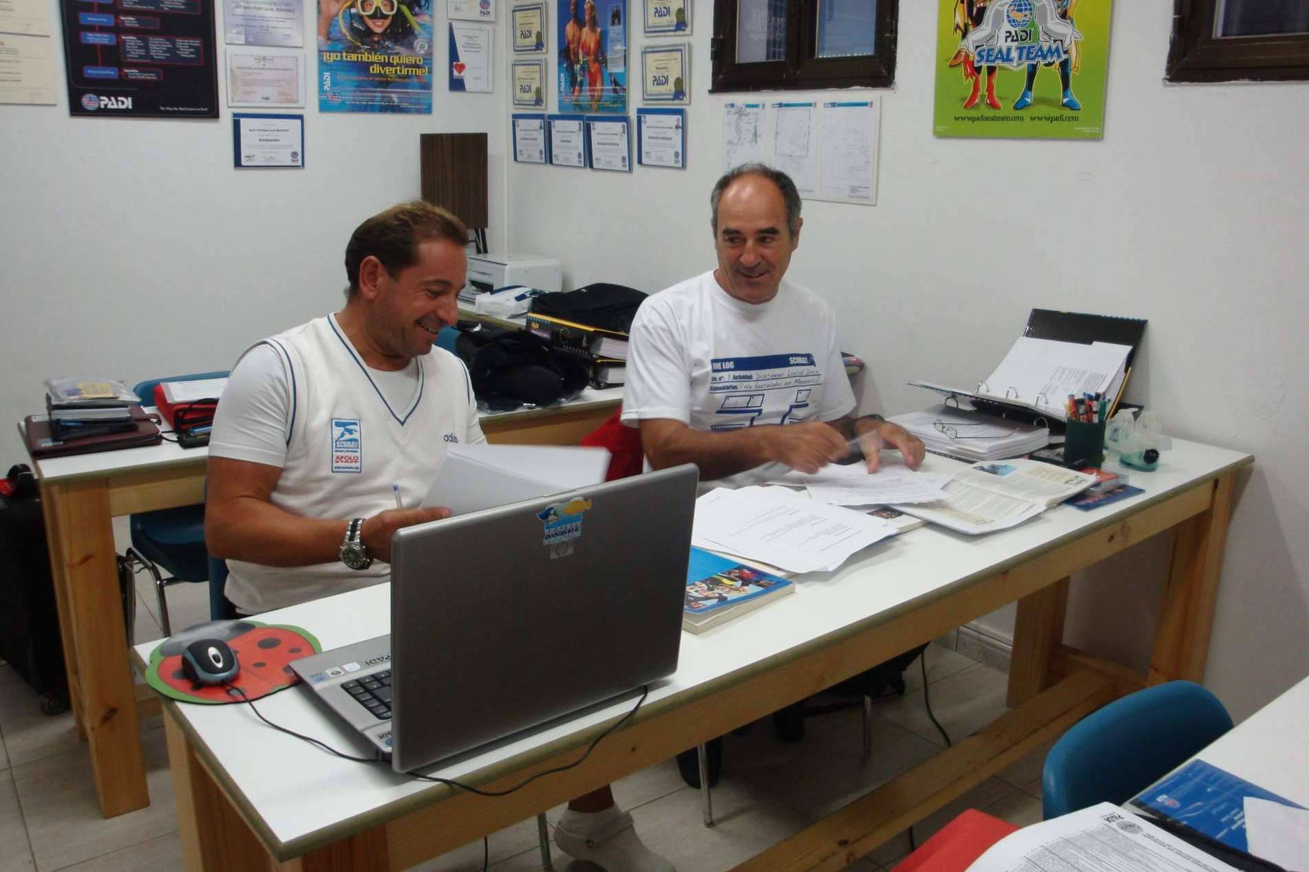 Scuba Plus ofrece la opción de convertirse en un instructor de buceo con su curso de Dive Guide