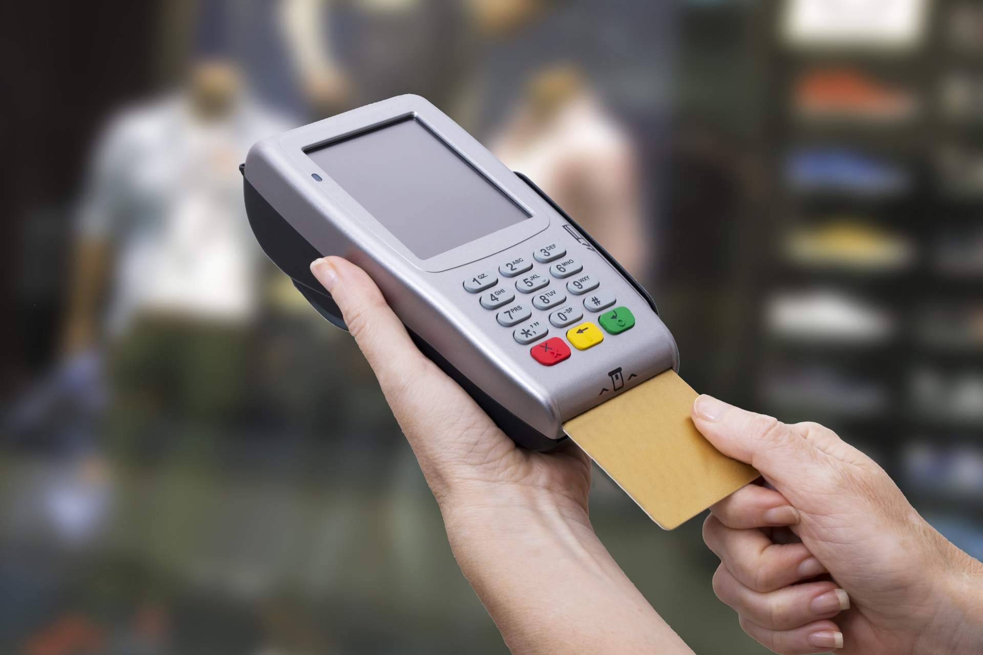 El terminal de punto de venta capaz de adaptarse a la actividad comercial de los diversos negocios hosteleros, de la mano de Hosteltáctil