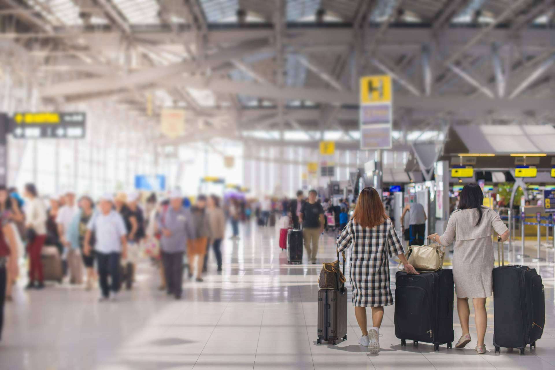 El sindicato CESHA denuncia la situación que viven los trabajadores de handling en los aeropuertos españoles