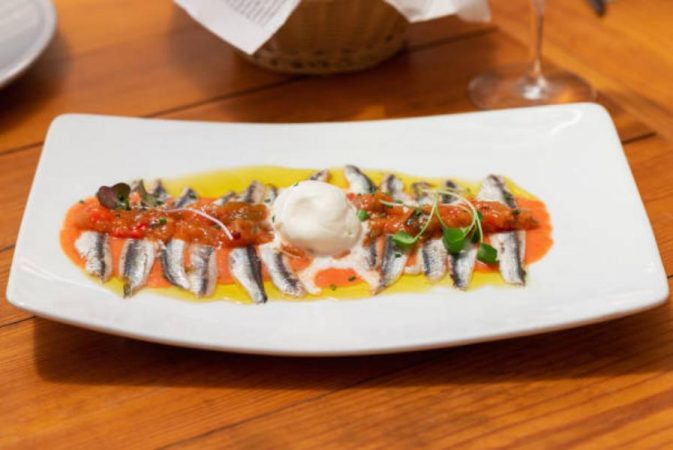 Macerar los boquerones en vinagre