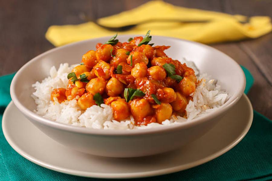 Arroz con garbanzos: así se hace la receta más sencilla y deliciosa del otoño