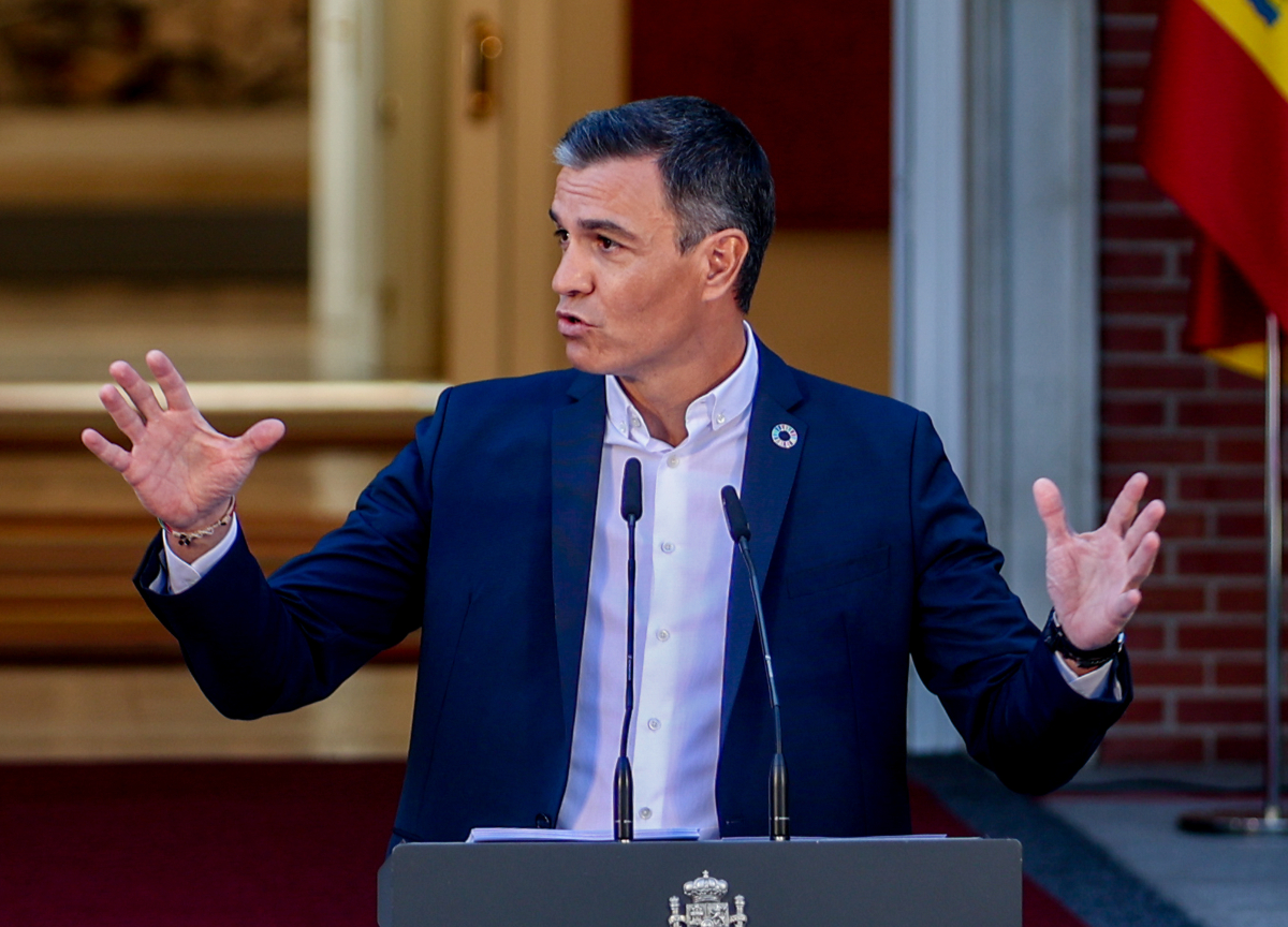 Pedro Sánchez se olvida de las puertas giratorias del PSOE en las eléctricas