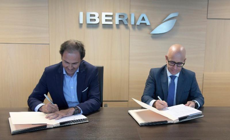 Iberia y pilotos firman el nuevo convenio colectivo que recoge una subida salarial del 12% en cuatro años