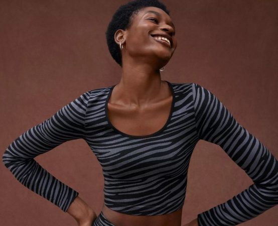 La estantería de Ikea perfecta si tienes un salón pequeño 51 Merca2.es Con las cortinas de Ikea podrás descansar a gusto