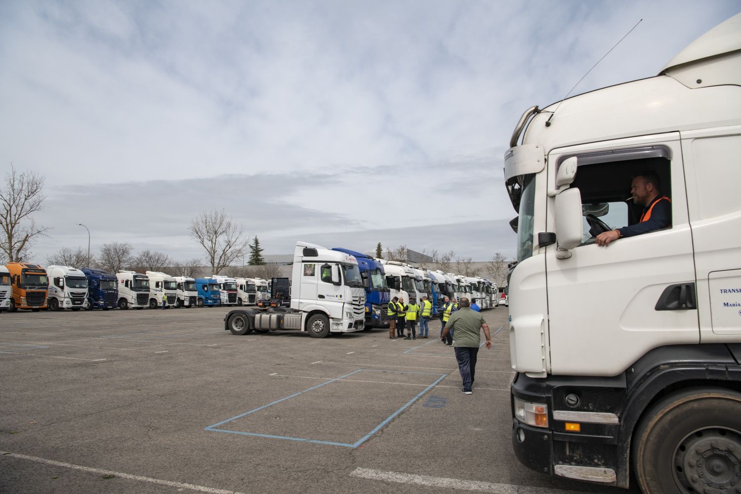 Los transportistas esperan prorrogar el descuento al combustible en 2023