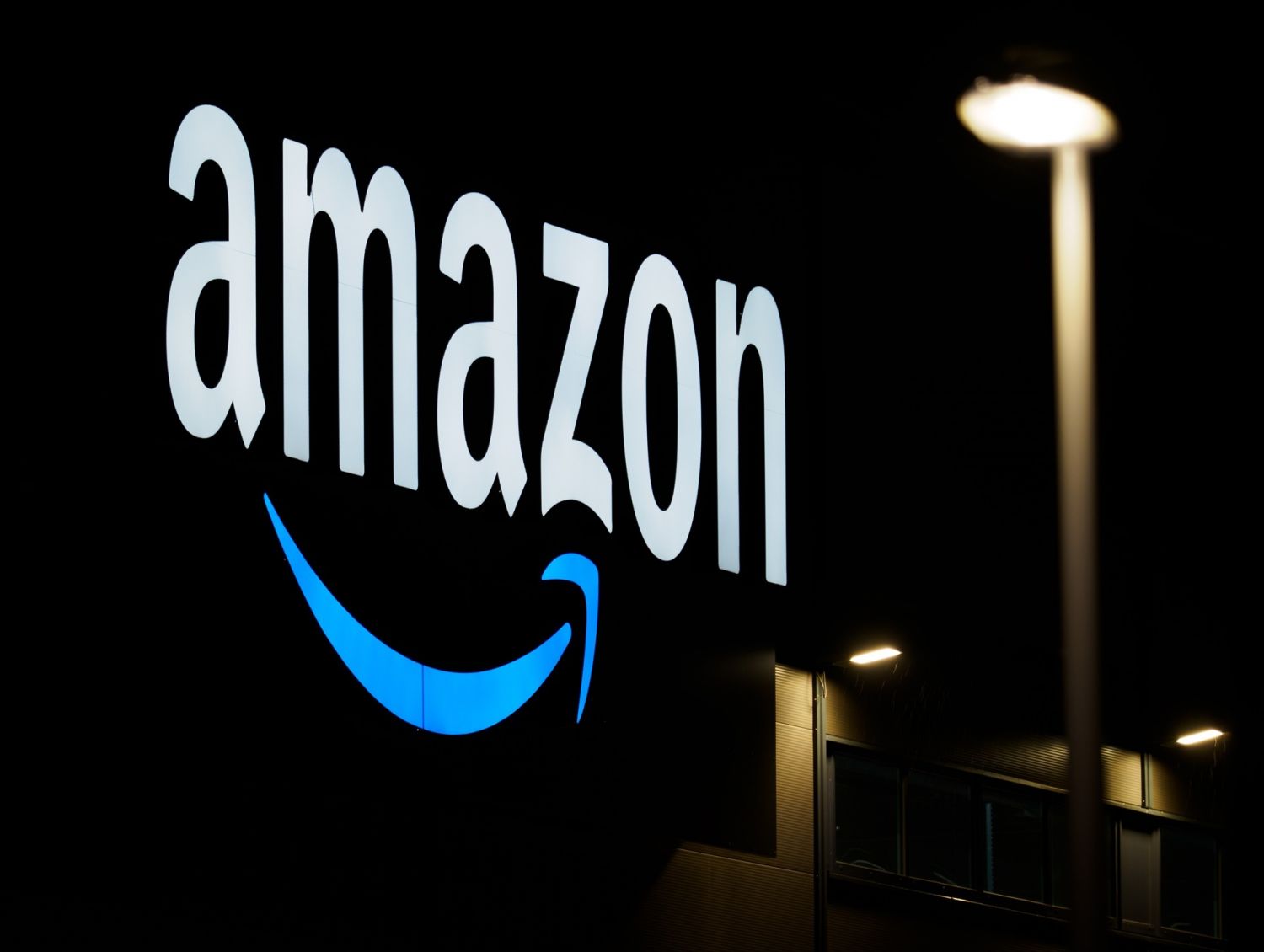 Amazon: los auriculares que son iguales a los de Apple pero cuestan menos de 70 euros y más ofertas del día
