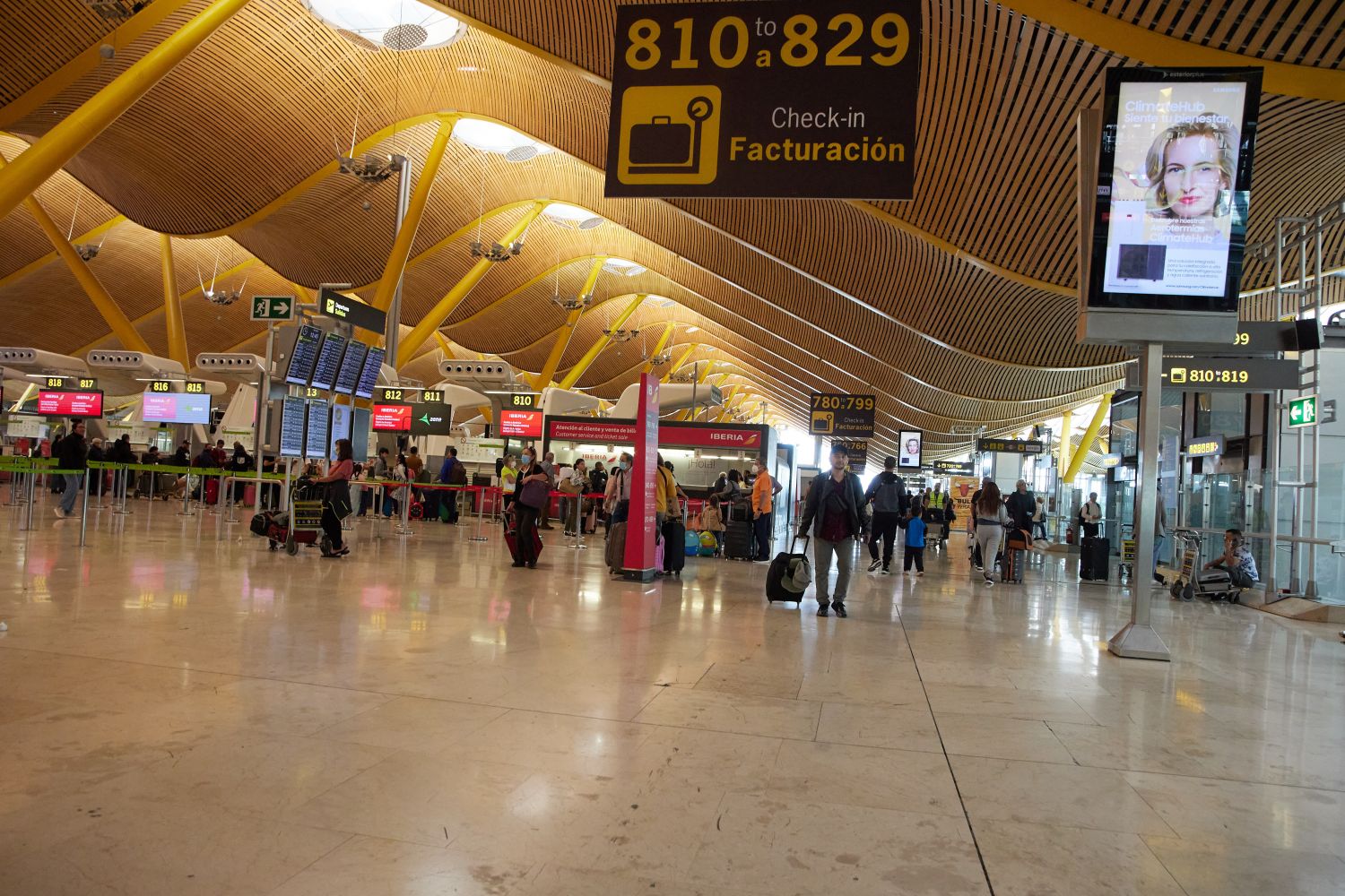 Aena: resultados por debajo de las expectativas y problemas con los ingresos comerciales