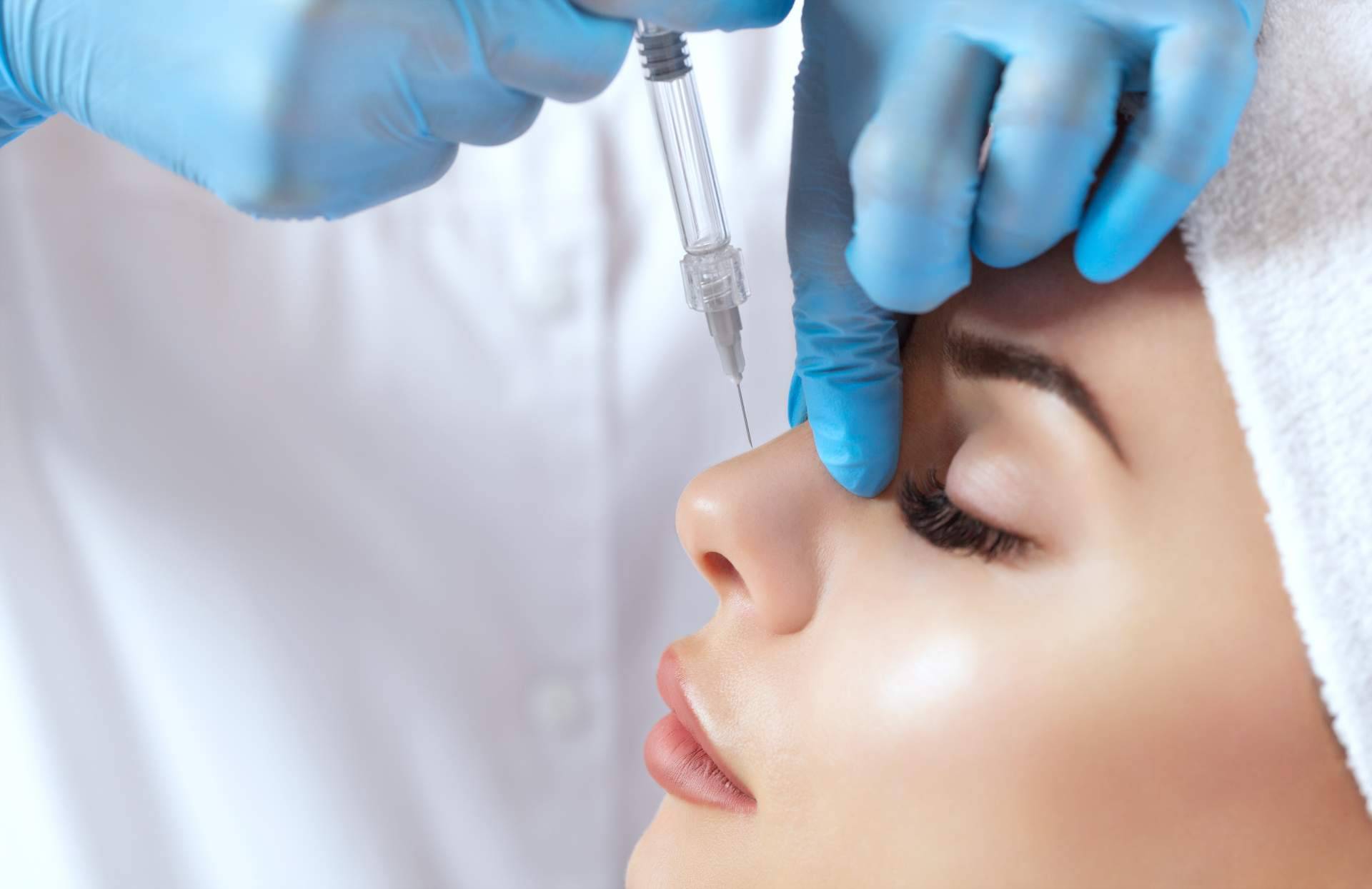 Dr. Luigi Grossi realiza la rinoplastia sin cirugía y con resultados exitosos