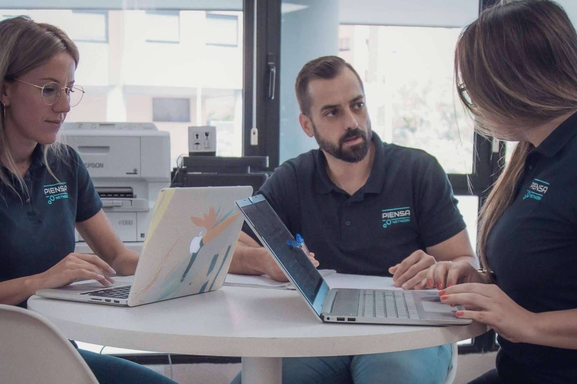 Servicio de alquiler de vehículos a largo plazo para particulares, por Piensa Renting