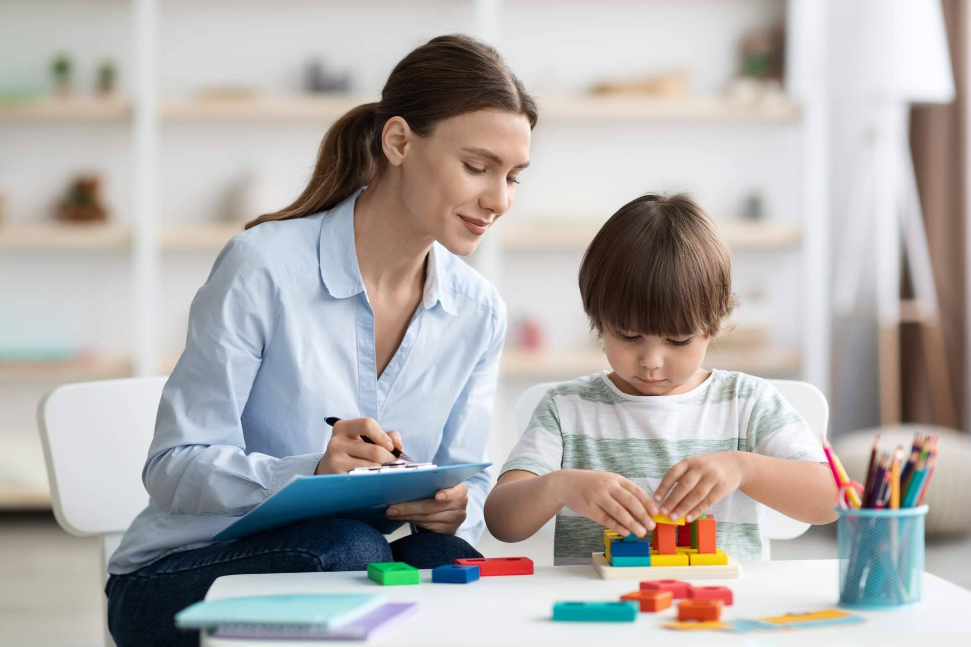 Obtener el título de educación infantil por libre con TSEI Online
