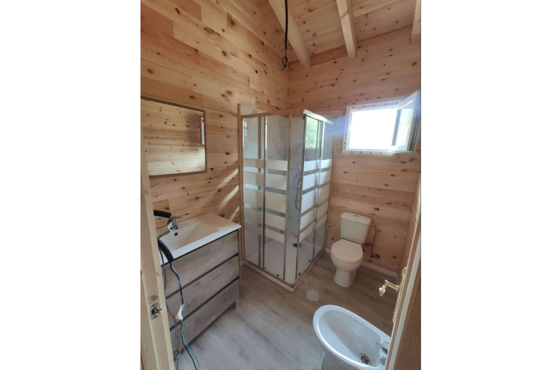 Las casas de madera prefabricadas, porches, pérgolas, cenadores y bungalows de Grupo Delmader