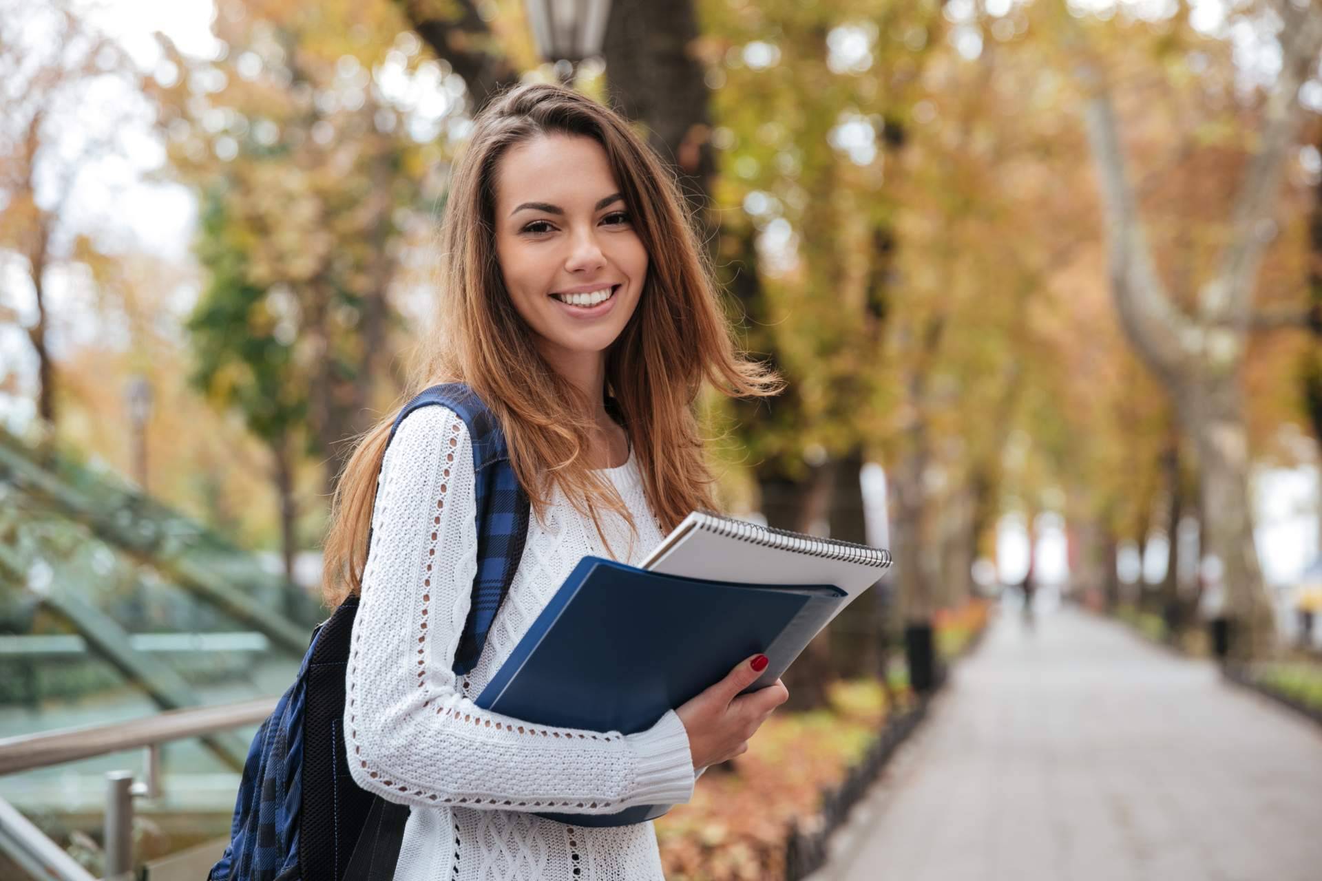 Recomendaciones para superar el examen práctico de conducir, con Autoescuela 2000