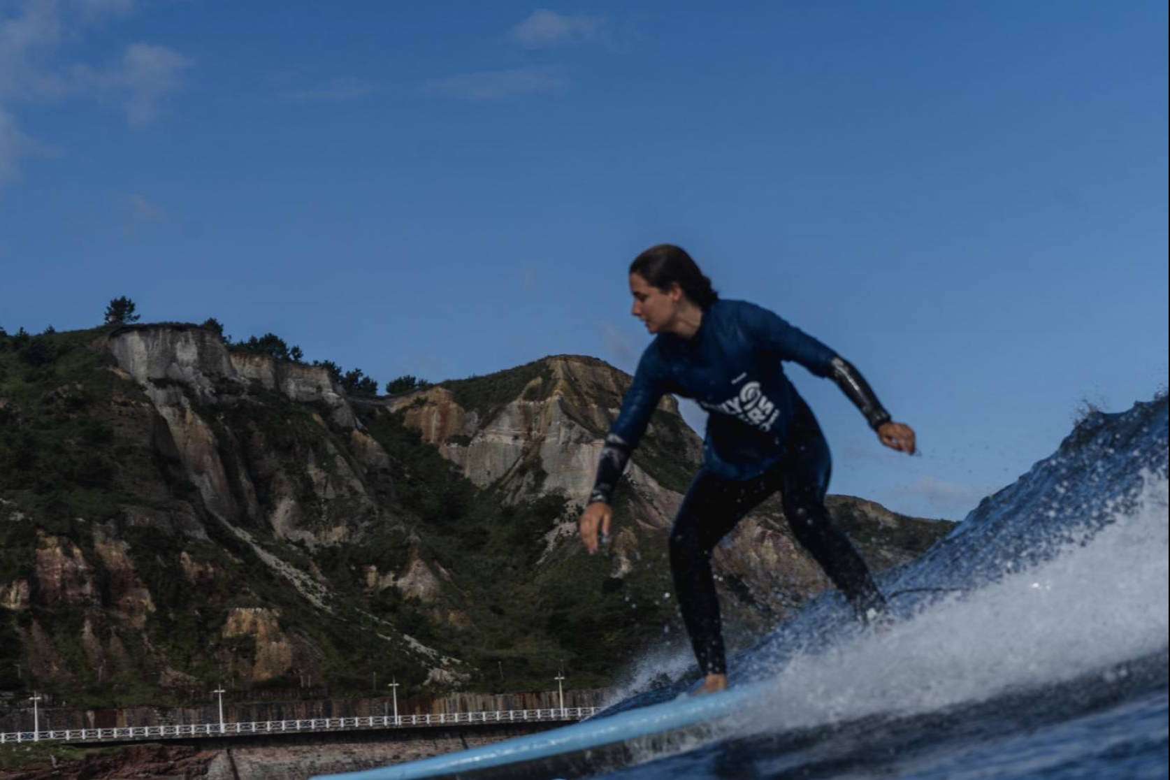 Alojamiento gratuito, la oferta especial de Family Surfers
