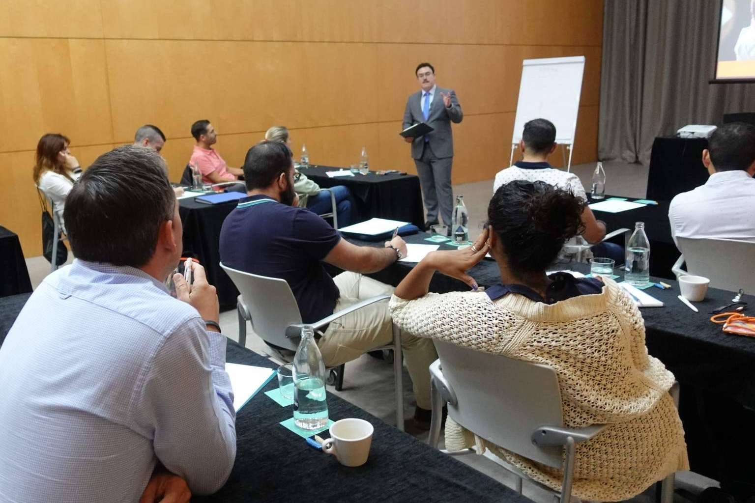 Los cursos de oratoria de Fernando Miralles para hablar en público de cara a febrero