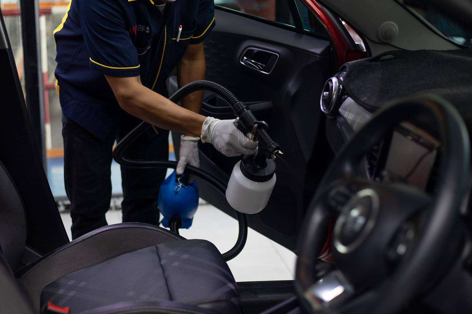 Pinturas Camp de Turia ofrece un amplio catálogo de productos para el detailing
