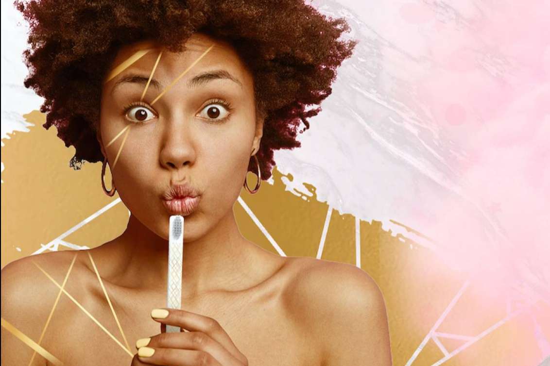 Pack familiar de MyOwn para cuidar de la salud dental de la familia con cepillos de dientes originales