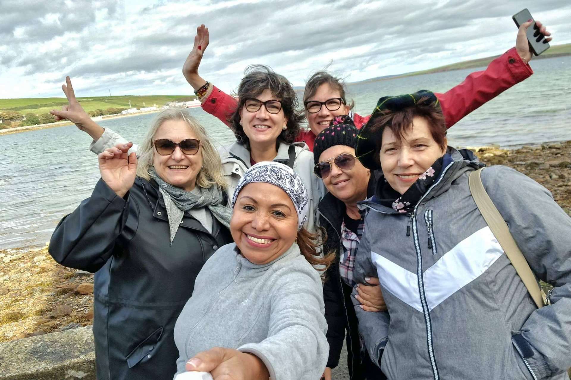 Viajar sola en grupo
