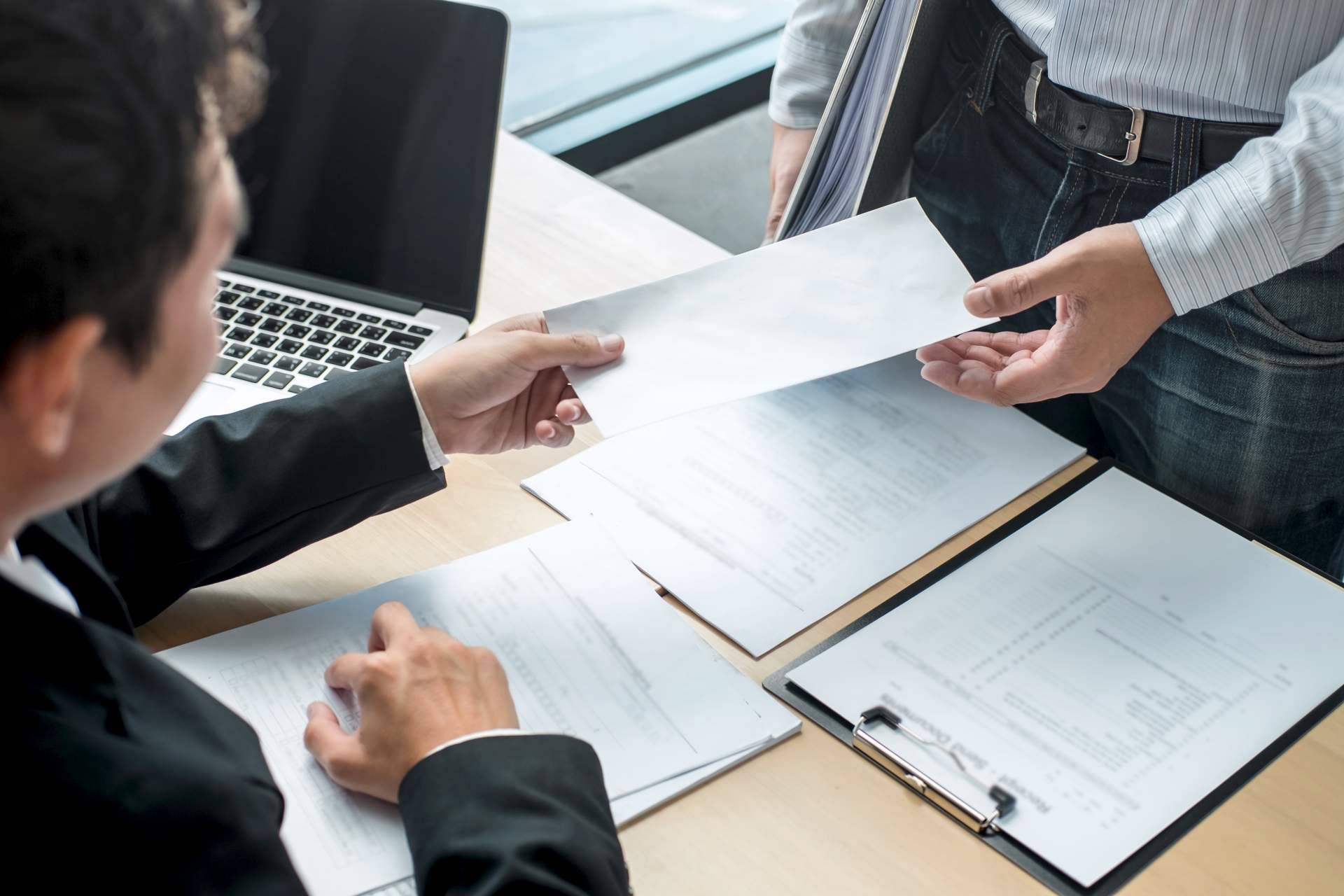 Tierno Centella Abogados sobre cómo actuar ante un despido