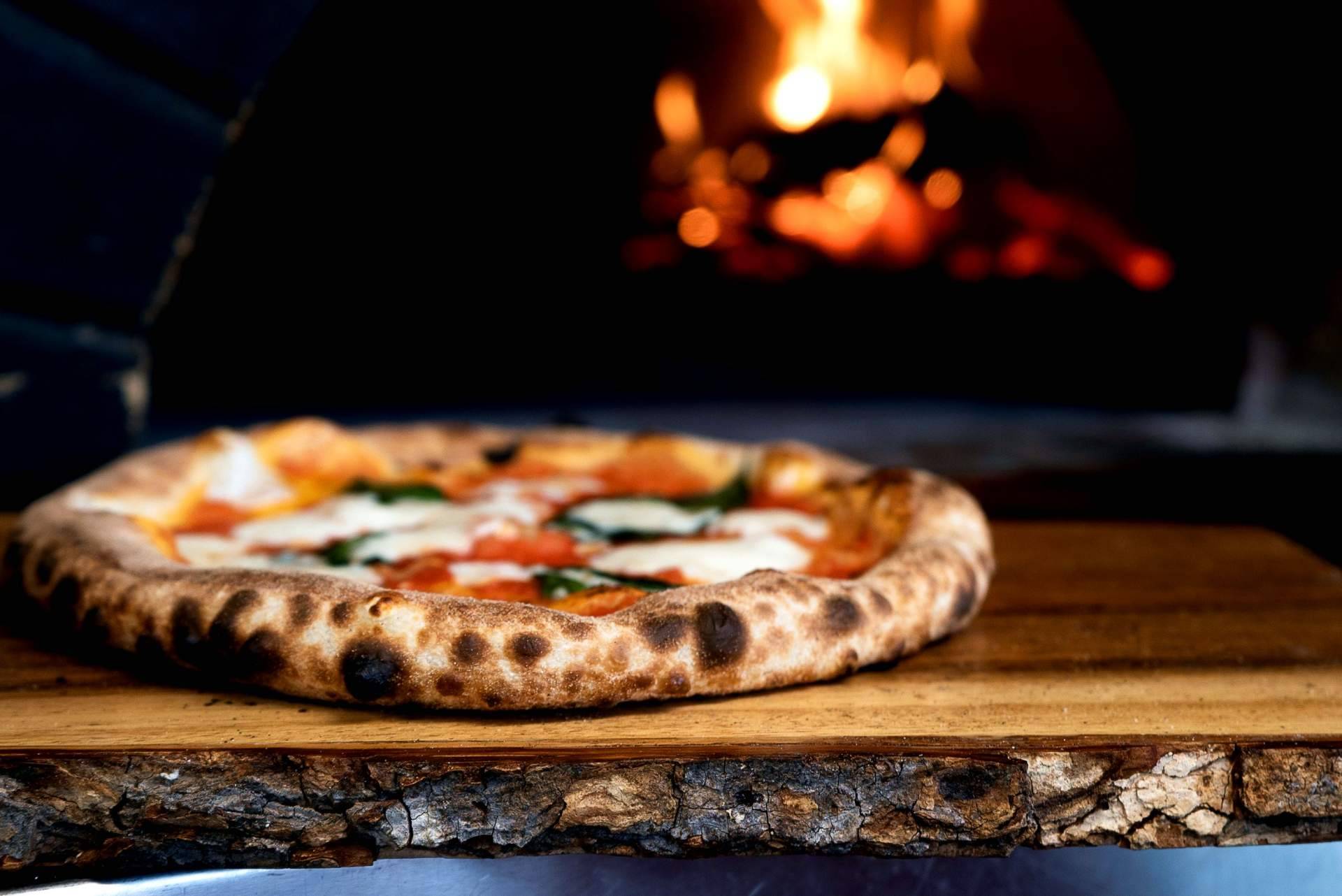 La auténtica Italia con los platos de la pizzería Mozzarella E Basílico