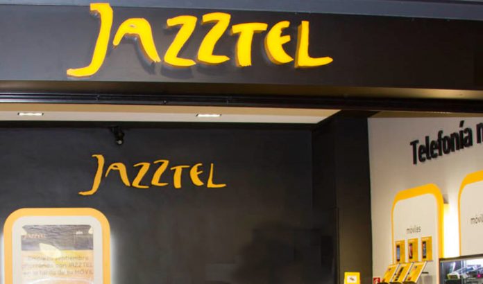 Jazztel ofrece números de morosos a clientes