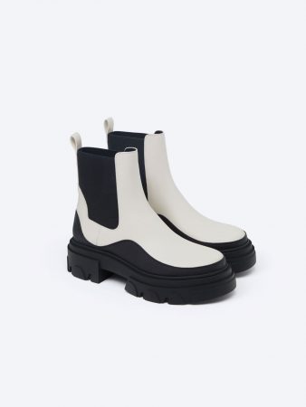 El botín contraste de Lefties para pisar como una modelo este otoño 11 Merca2.es lefties 1 Merca2.es