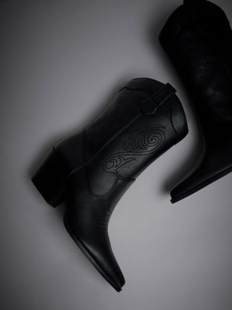 El botín contraste de Lefties para pisar como una modelo este otoño 18 Merca2.es lefties 8 Merca2.es