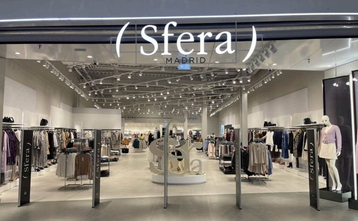 Sfera: 10 prendas rebajadas que no encontrarás en Zara