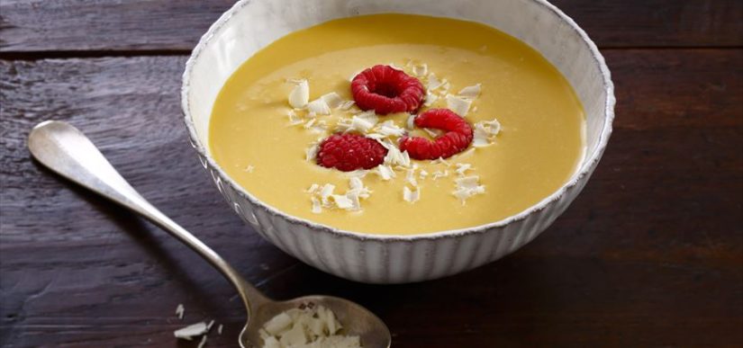 139a3ac74a35 sopa fria de chocolate blanco y fruta de la pasion Merca2.es