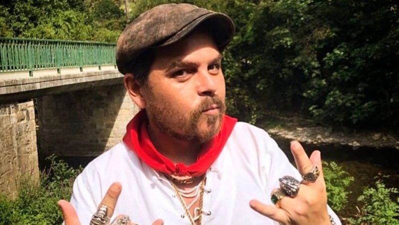 Servir y proteger: el actor que no recordabas que salió en Los Serrano 47 Merca2.es La actualidad de Jimmy Barnatán