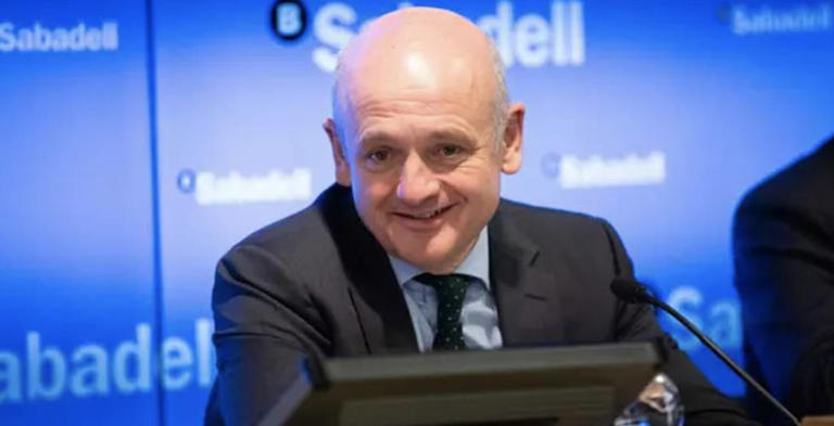 Aena ficha para su consejo a Tomás Varela, ex director financiero de Sabadell