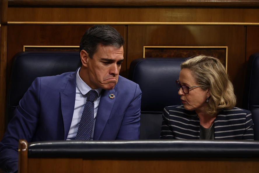 Las razones por las que ningún gobierno saldrá pronto del accionariado de Caixabank