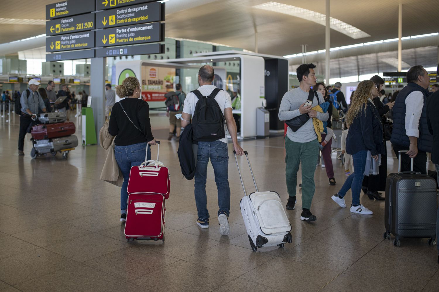 Iberia subirá el precio de los billetes por los nuevos impuestos a la aviación