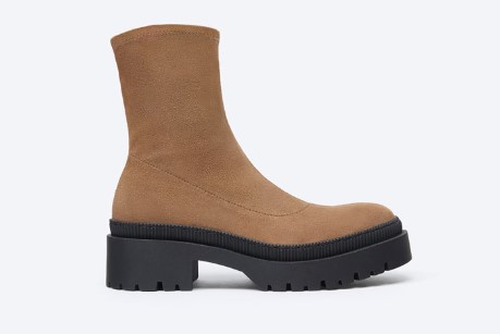 Botines de caña elástica
