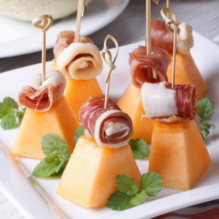 brocheta o pincho de melon con jamon un aperitivo para los ninos md Merca2.es