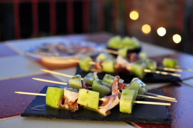 brochetas melon con jamon 06 Merca2.es