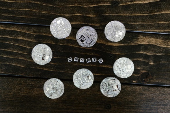 Historia de ETH: El ascenso de la cadena de bloques de Ethereum 2 Merca2.es https://www.pexels.com/es-es/foto/telefono-inteligente-boligrafo-calendario-cartas-7887800/
