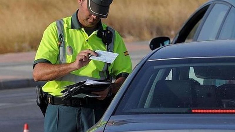 La multa que te podría caer por circular por el carril izquierdo según la DGT