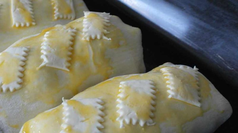 Salmón en hojaldre, un plato sencillo perfecto para ocasiones especiales 18 Merca2.es horneado Merca2.es