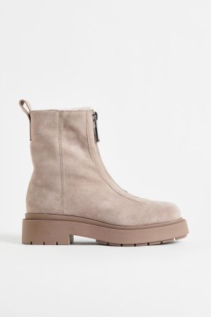 Estas botas de H&M cuestan 34,99 euros y sirven para todo 9 Merca2.es hym 9 1 Merca2.es