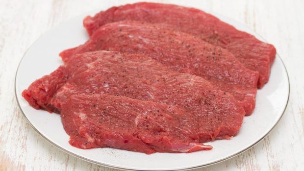filete a la plancha, fuera de nevera antes